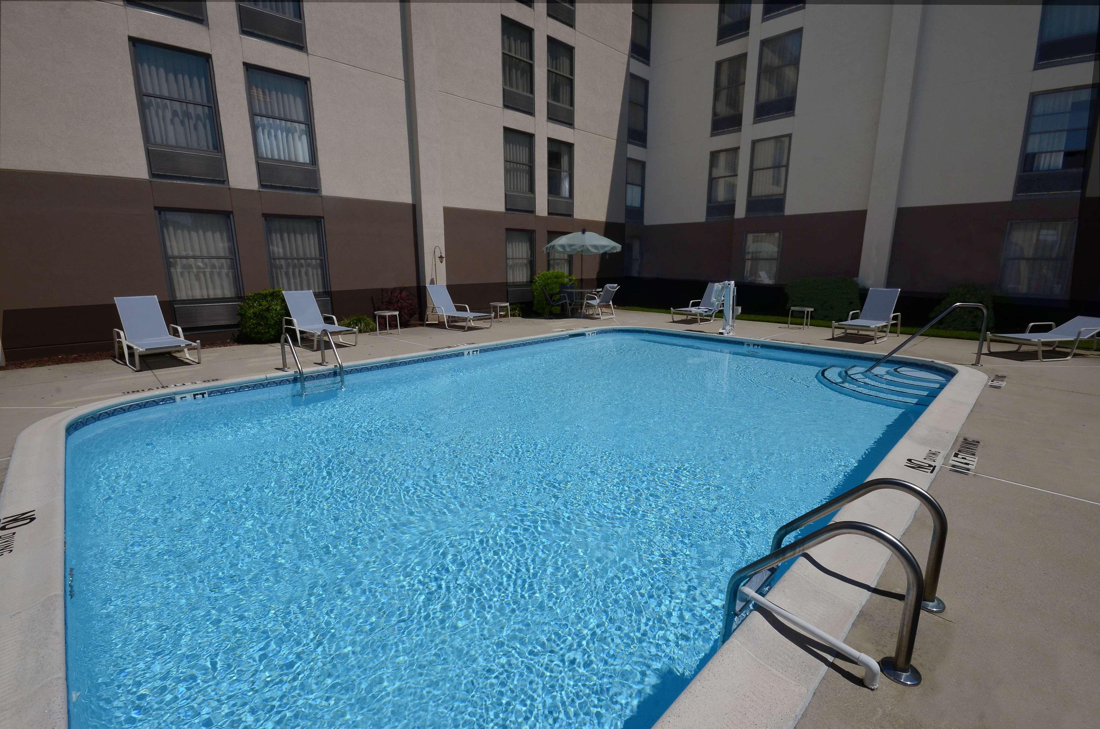 Hampton Inn Fayetteville Fort Bragg מראה חיצוני תמונה