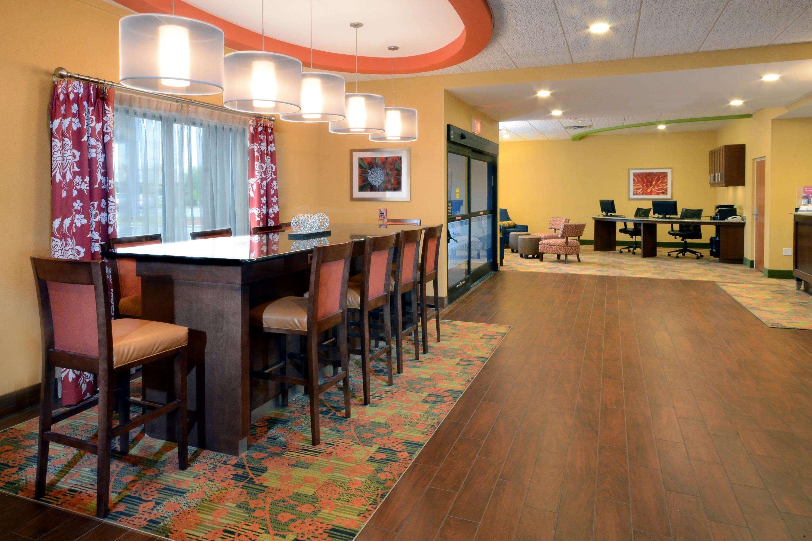 Hampton Inn Fayetteville Fort Bragg מראה חיצוני תמונה