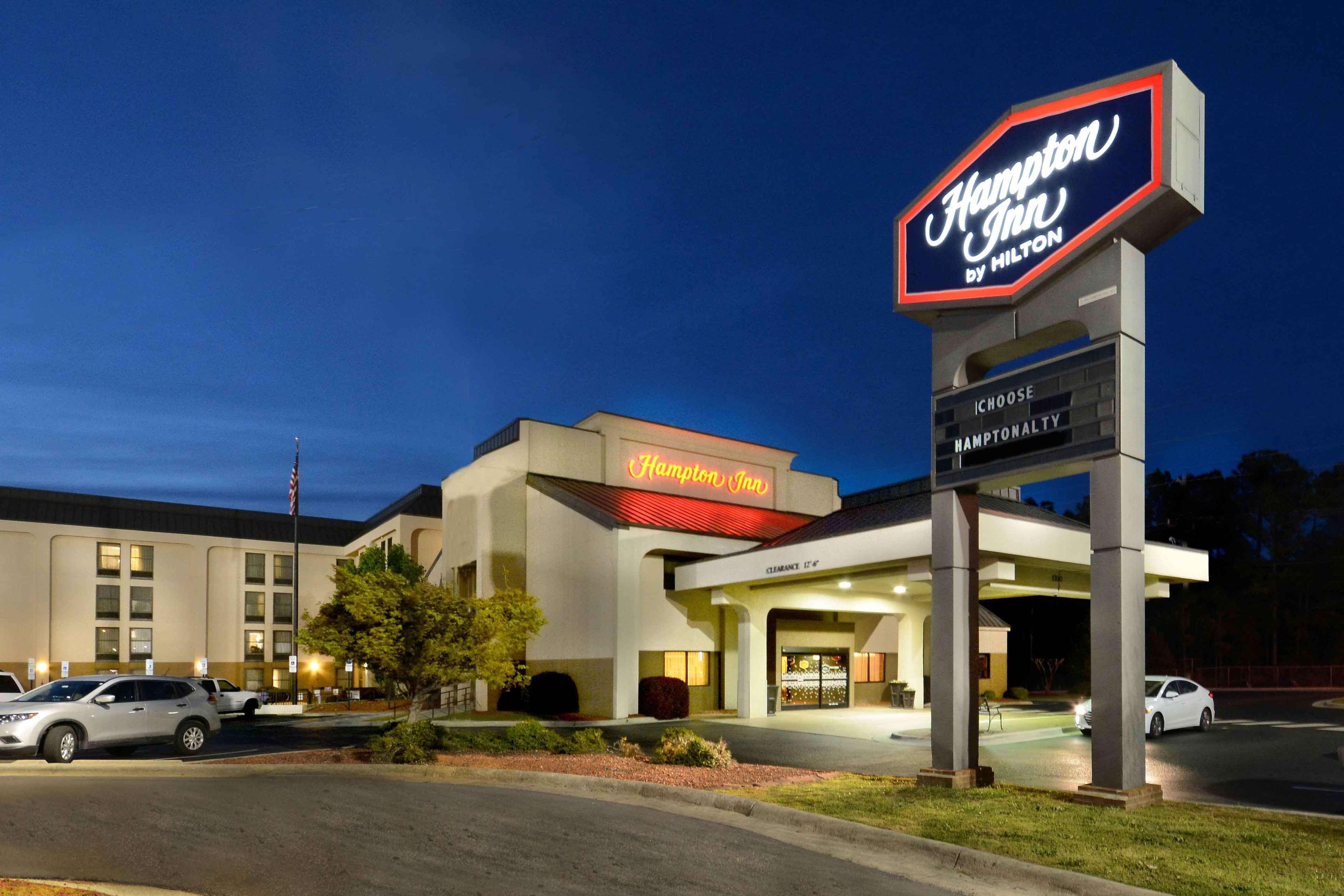 Hampton Inn Fayetteville Fort Bragg מראה חיצוני תמונה