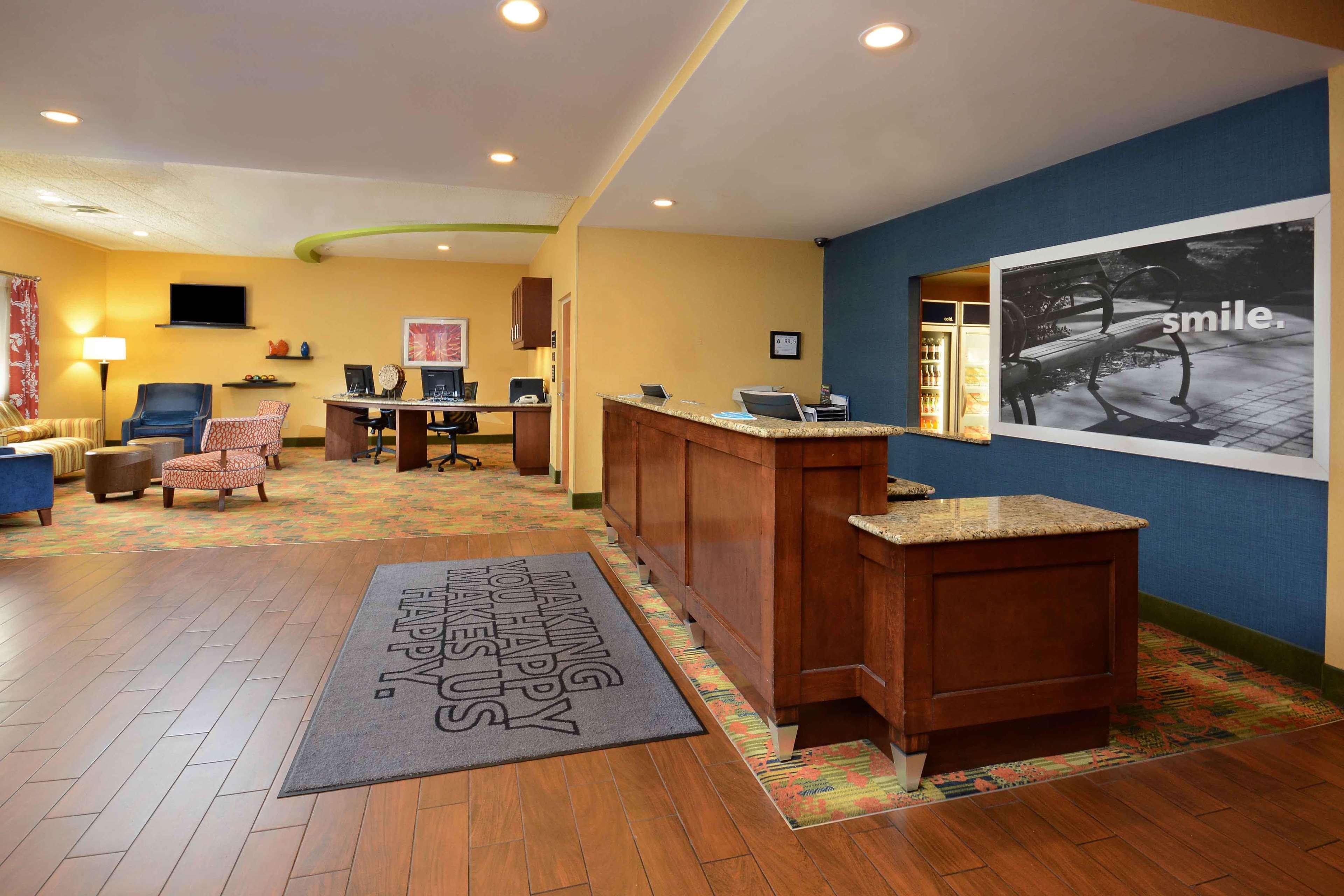 Hampton Inn Fayetteville Fort Bragg מראה חיצוני תמונה