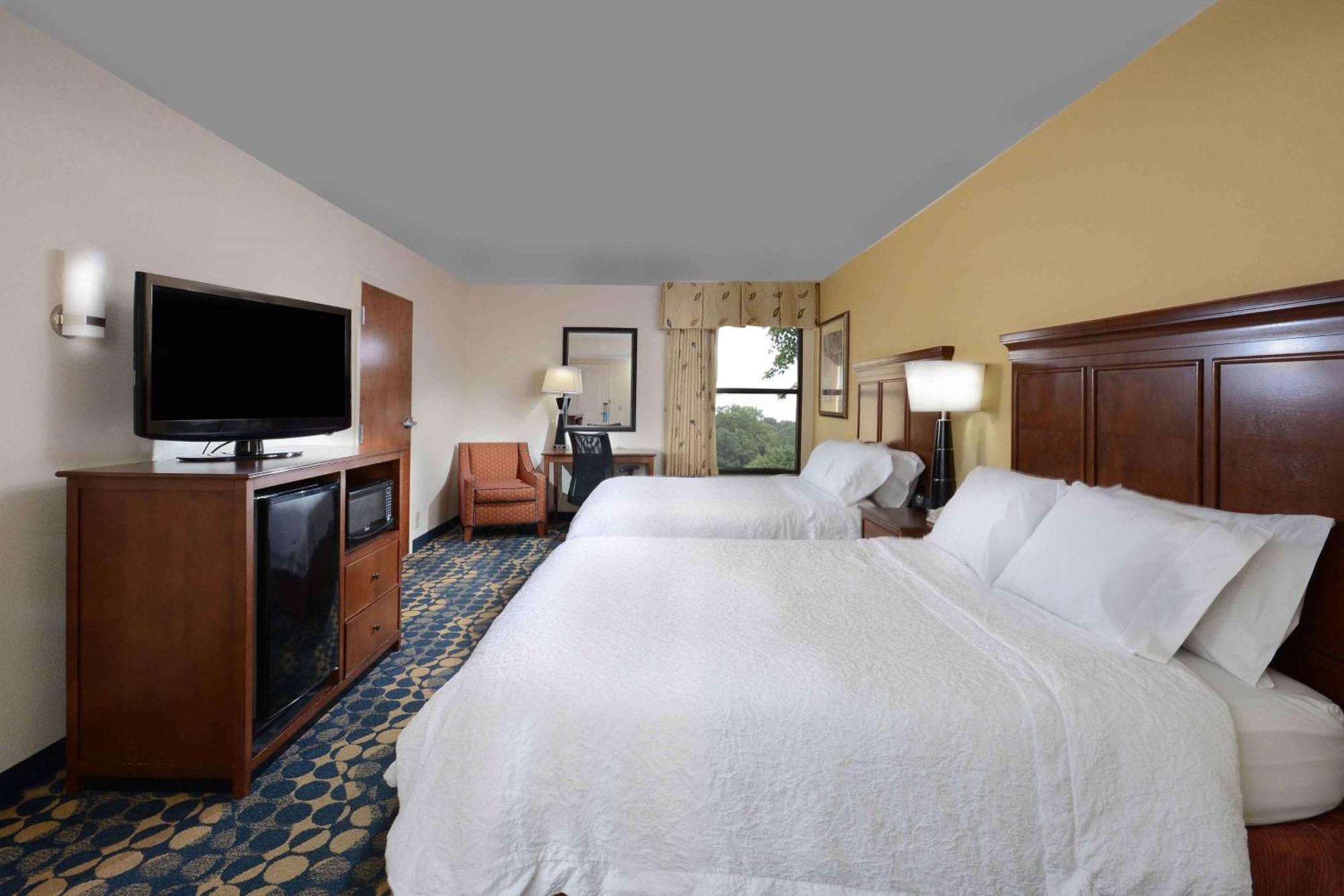 Hampton Inn Fayetteville Fort Bragg מראה חיצוני תמונה