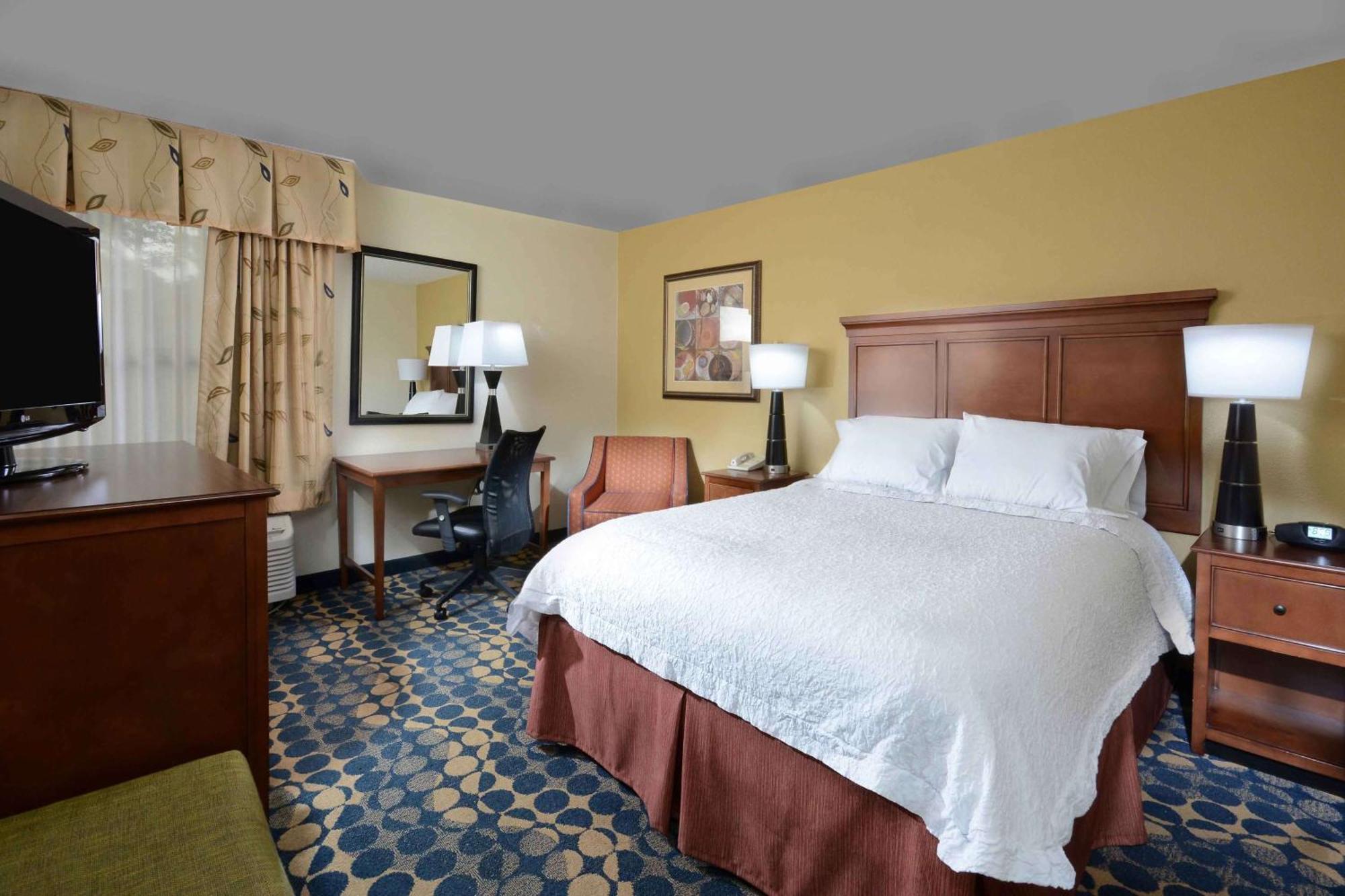 Hampton Inn Fayetteville Fort Bragg מראה חיצוני תמונה