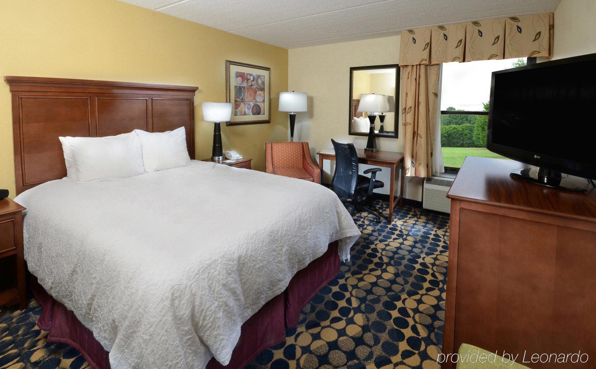 Hampton Inn Fayetteville Fort Bragg מראה חיצוני תמונה