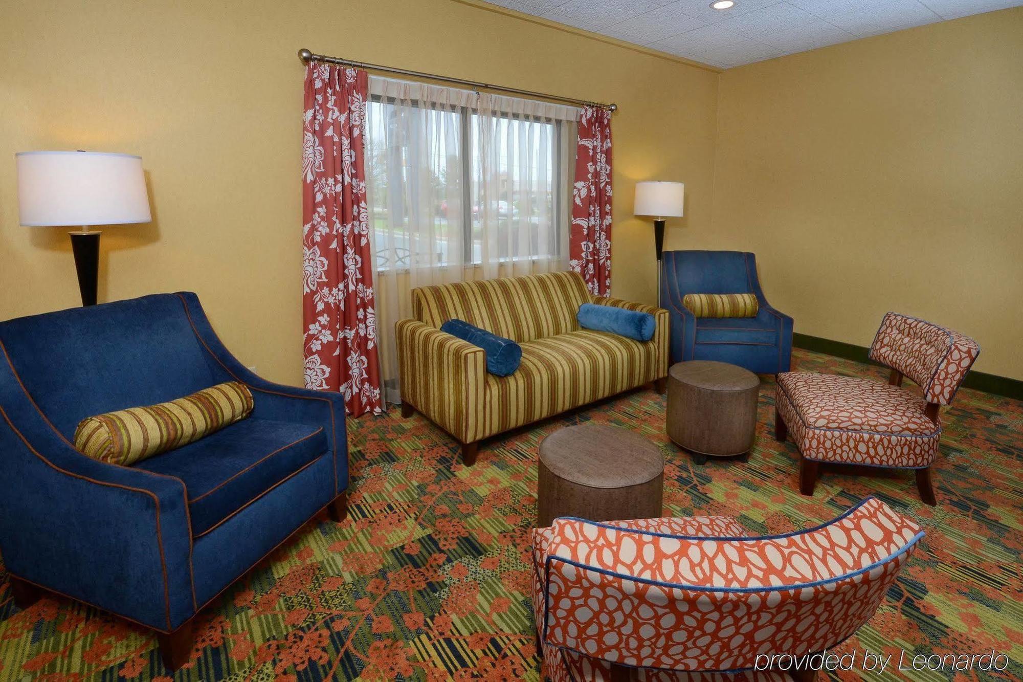 Hampton Inn Fayetteville Fort Bragg מראה חיצוני תמונה