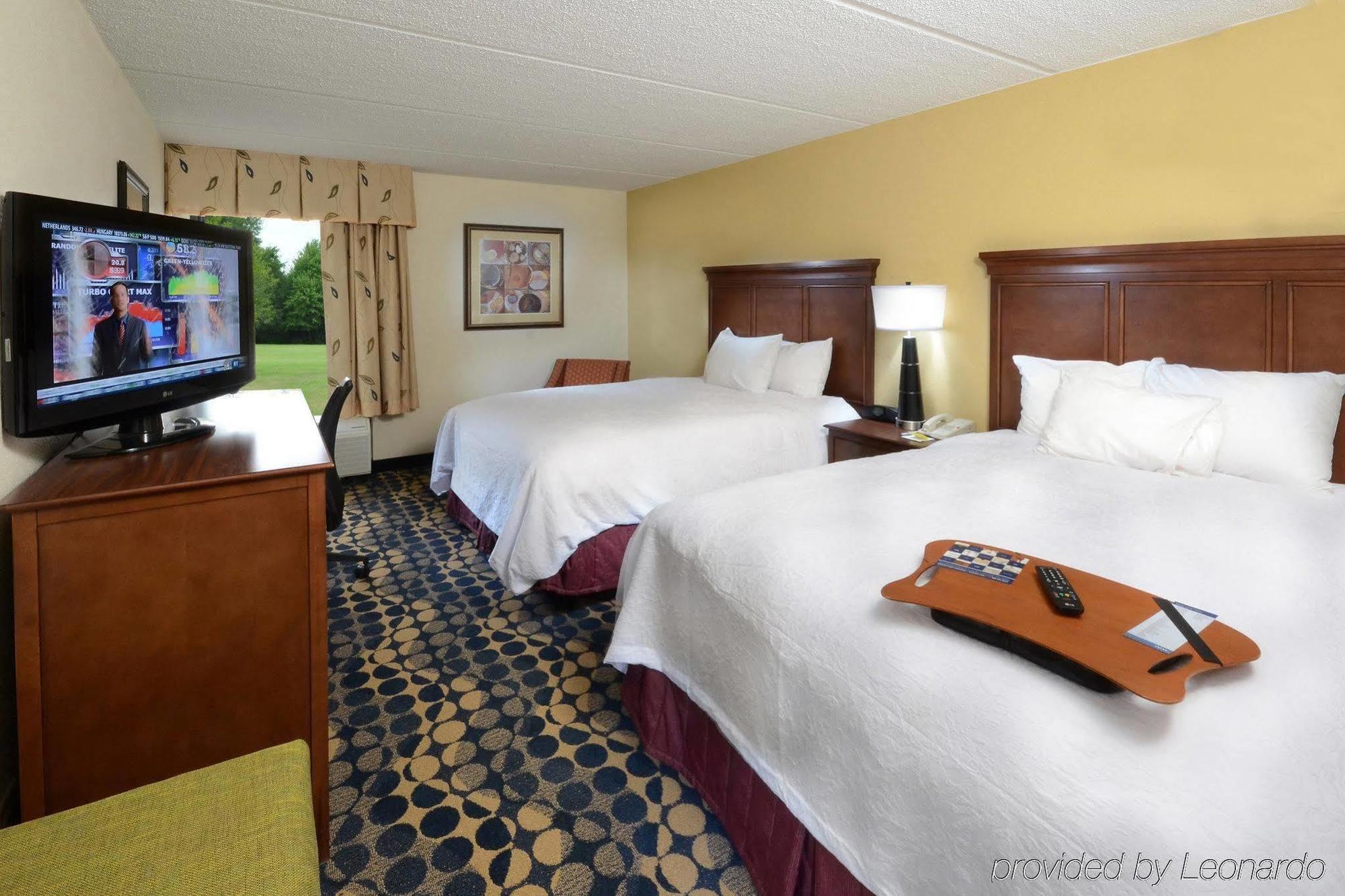 Hampton Inn Fayetteville Fort Bragg מראה חיצוני תמונה