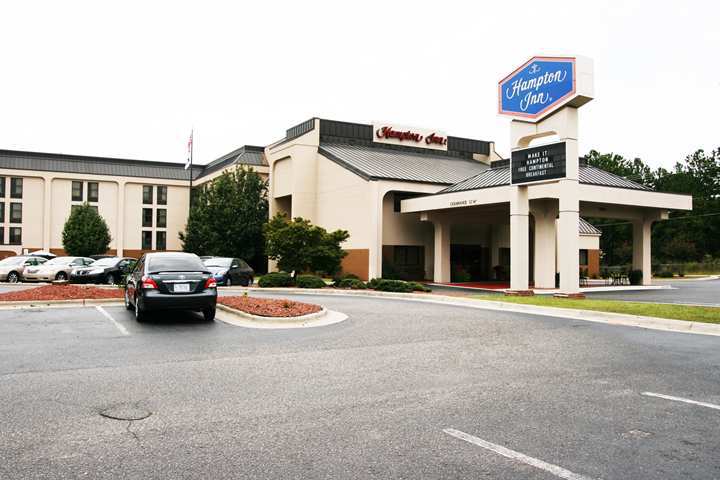 Hampton Inn Fayetteville Fort Bragg מראה חיצוני תמונה